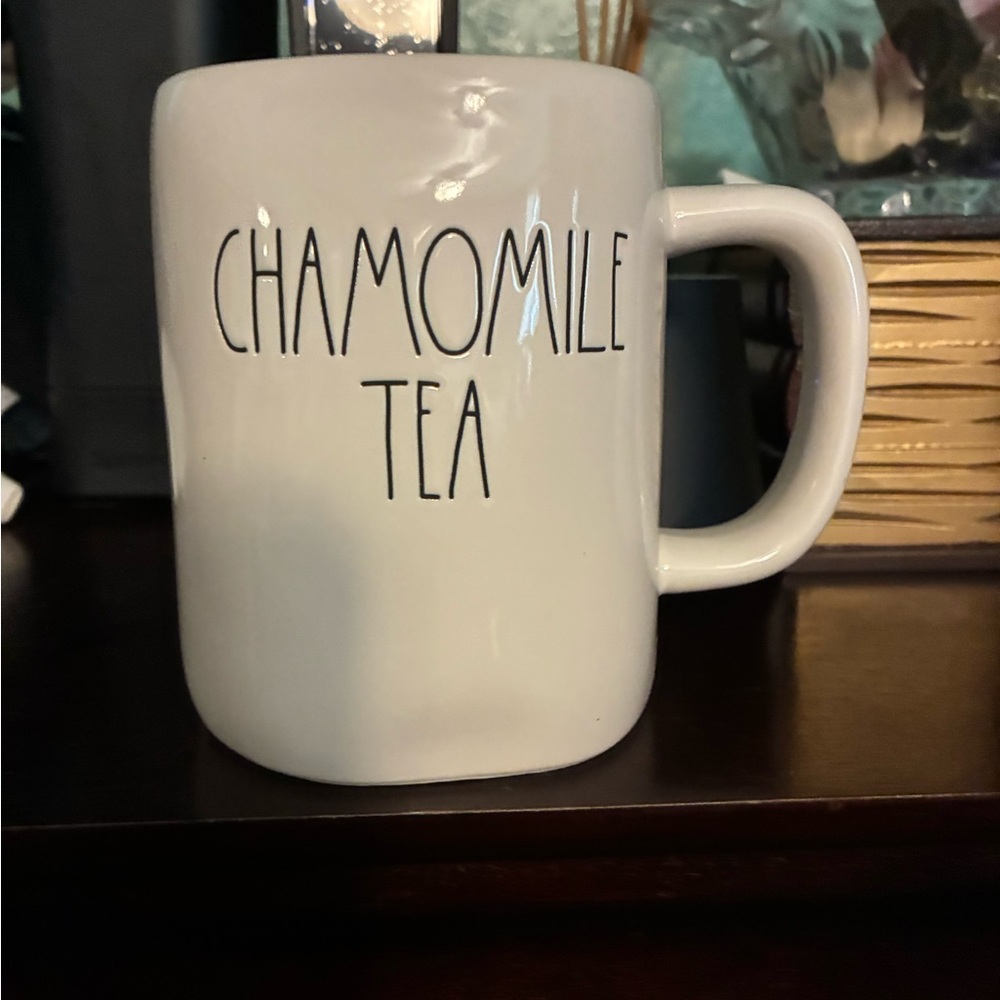 White Chamomile Tea Mug NWOT - Picture 3 of 4